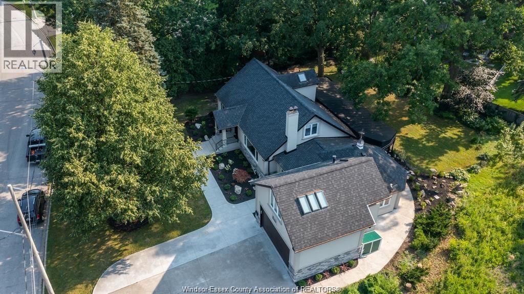 4251 Roseland Drive West, Windsor, Ontario  N9G 2A1 - Photo 2 - 26000062