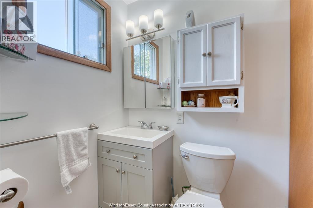 3119 Division Road North, Kingsville, Ontario  N0R 1B0 - Photo 11 - 26000353