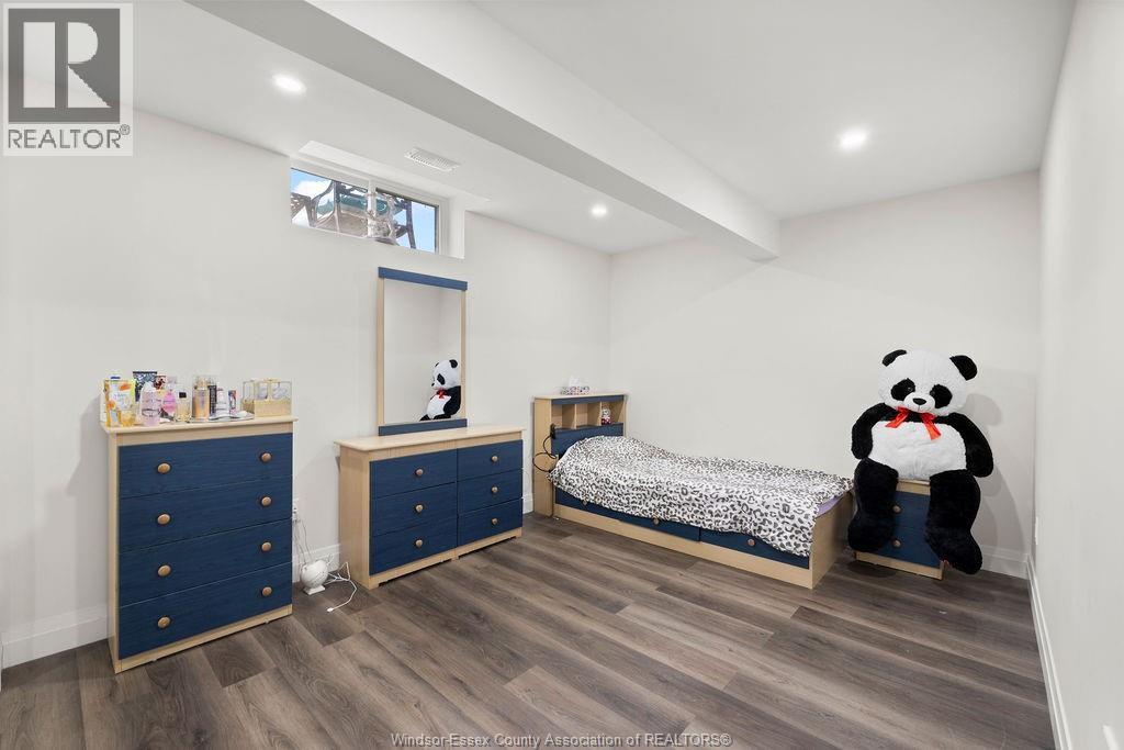 2431 Barkley Avenue, Windsor, Ontario  N8P 0G7 - Photo 24 - 26000362