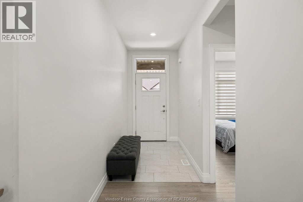 2431 Barkley Avenue, Windsor, Ontario  N8P 0G7 - Photo 5 - 26000362