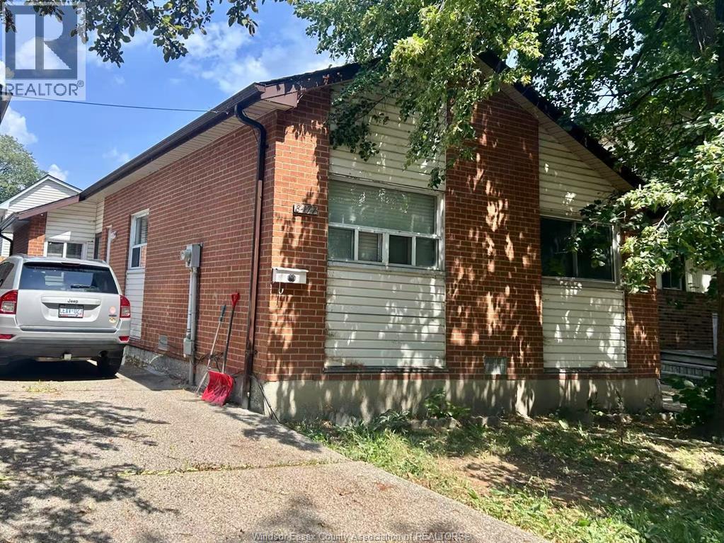 8477 Darlington Crescent, Windsor, Ontario  N8S 4M3 - Photo 2 - 26000375