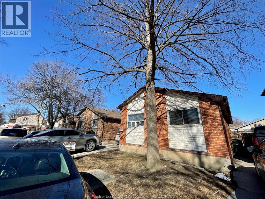 8477 Darlington Crescent, Windsor, Ontario  N8S 4M3 - Photo 4 - 26000375