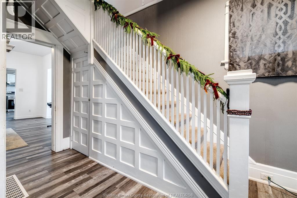 20 Churchill Avenue, Leamington, Ontario  N8H 3R4 - Photo 3 - 26000377