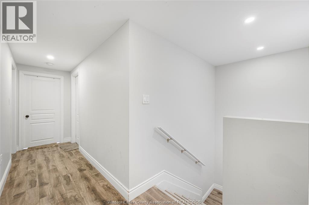926 Curry Avenue, Windsor, Ontario  N9B 2C5 - Photo 18 - 26000381