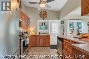 3401 Roxborough Unit# Upper, Windsor, Ontario  N9E 2Z9 - Photo 2 - 26000472