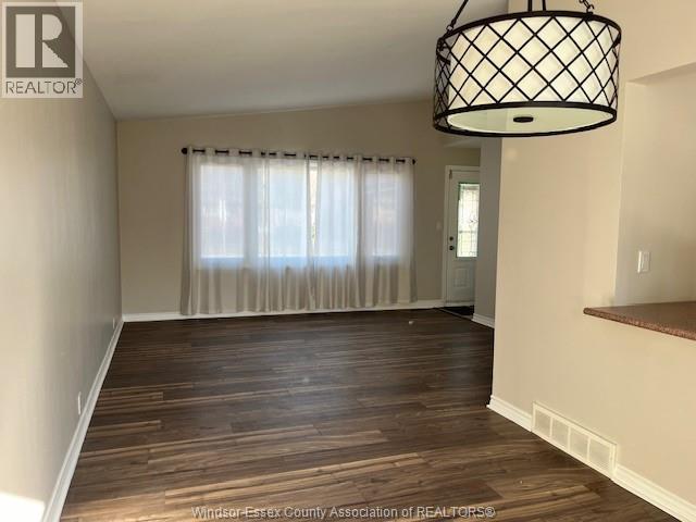 3401 Roxborough Unit# Upper, Windsor, Ontario  N9E 2Z9 - Photo 3 - 26000472