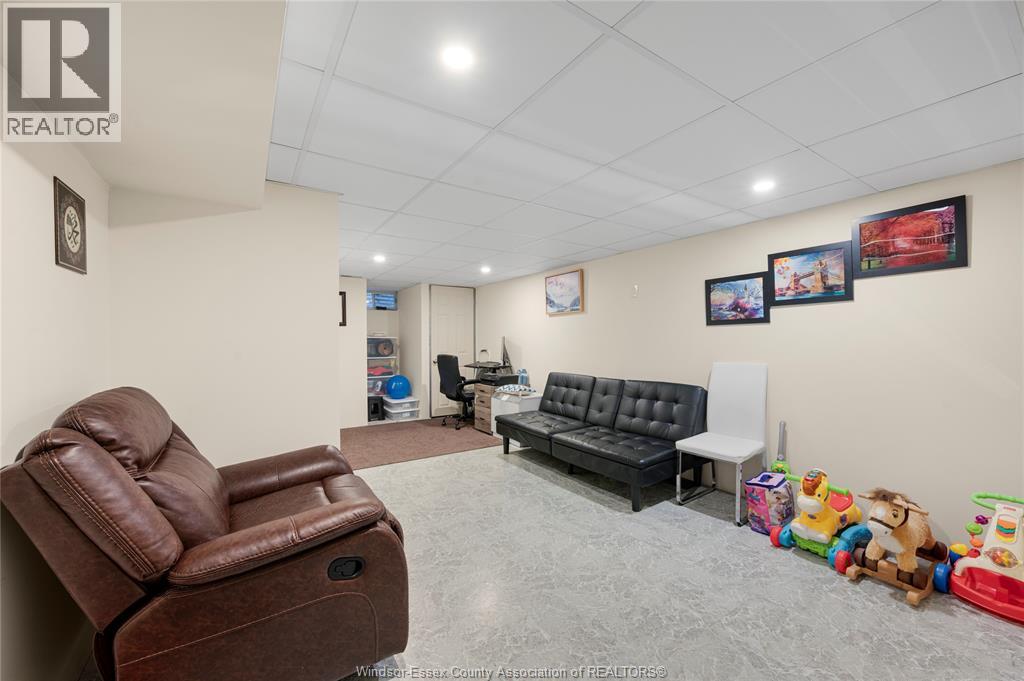6384 Thornberry Crescent, Windsor, Ontario  N8T 3A2 - Photo 18 - 26000533