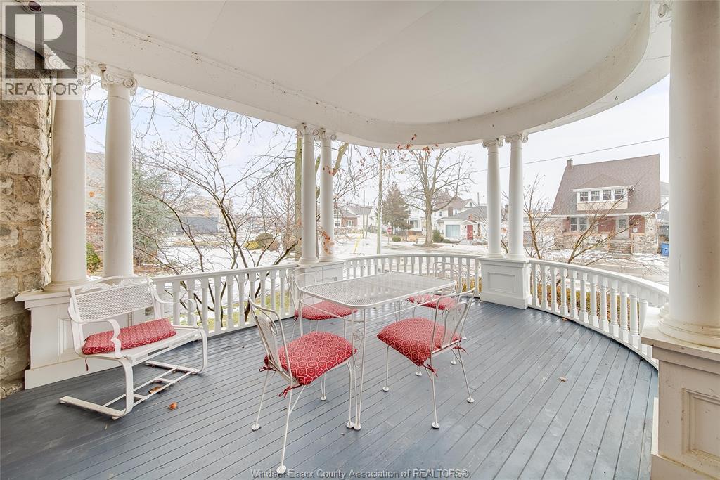 259 Wellington Street West, Chatham, Ontario  N7M 1J9 - Photo 4 - 26000207