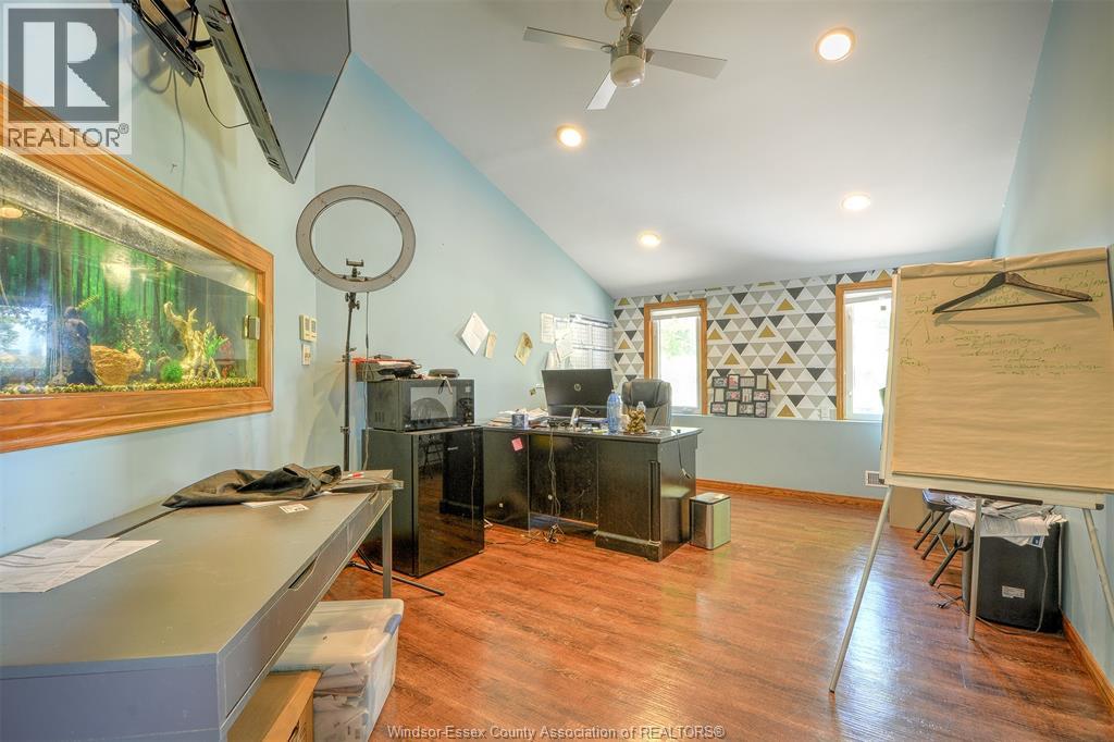 6400 Walker, Tecumseh, Ontario  N0R 1L0 - Photo 10 - 26000581