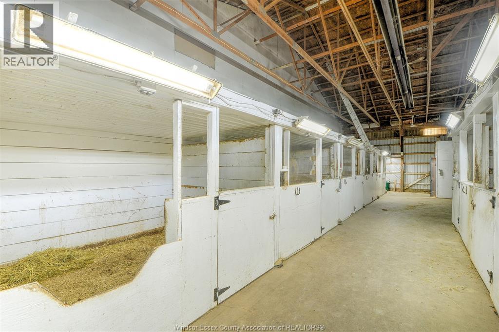 6400 Walker, Tecumseh, Ontario  N0R 1L0 - Photo 26 - 26000581