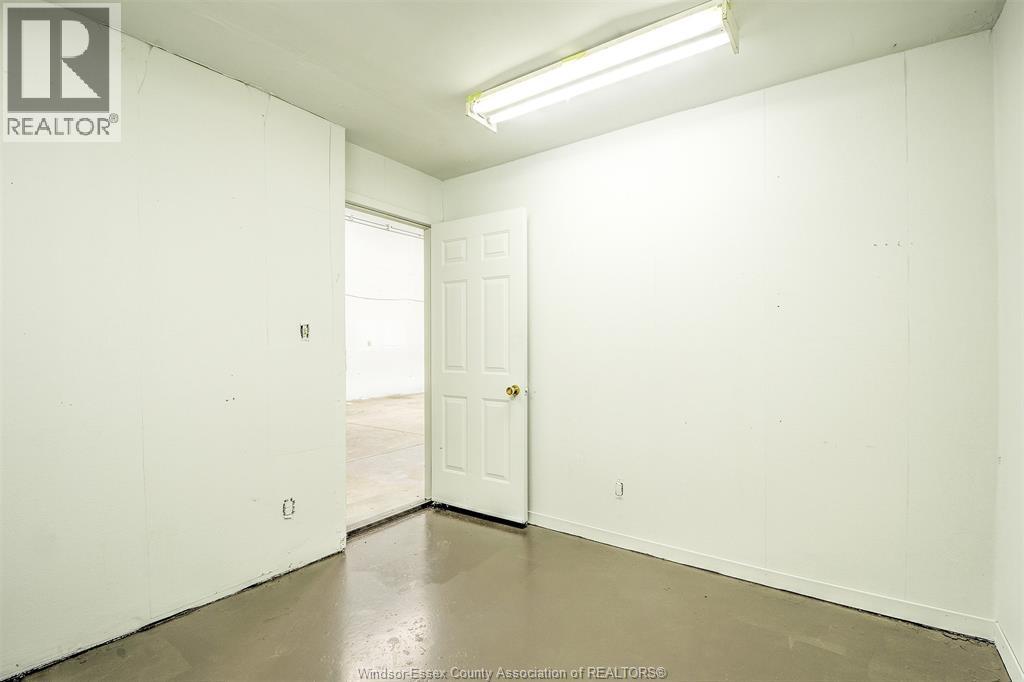 6400 Walker, Tecumseh, Ontario  N0R 1L0 - Photo 16 - 26000580