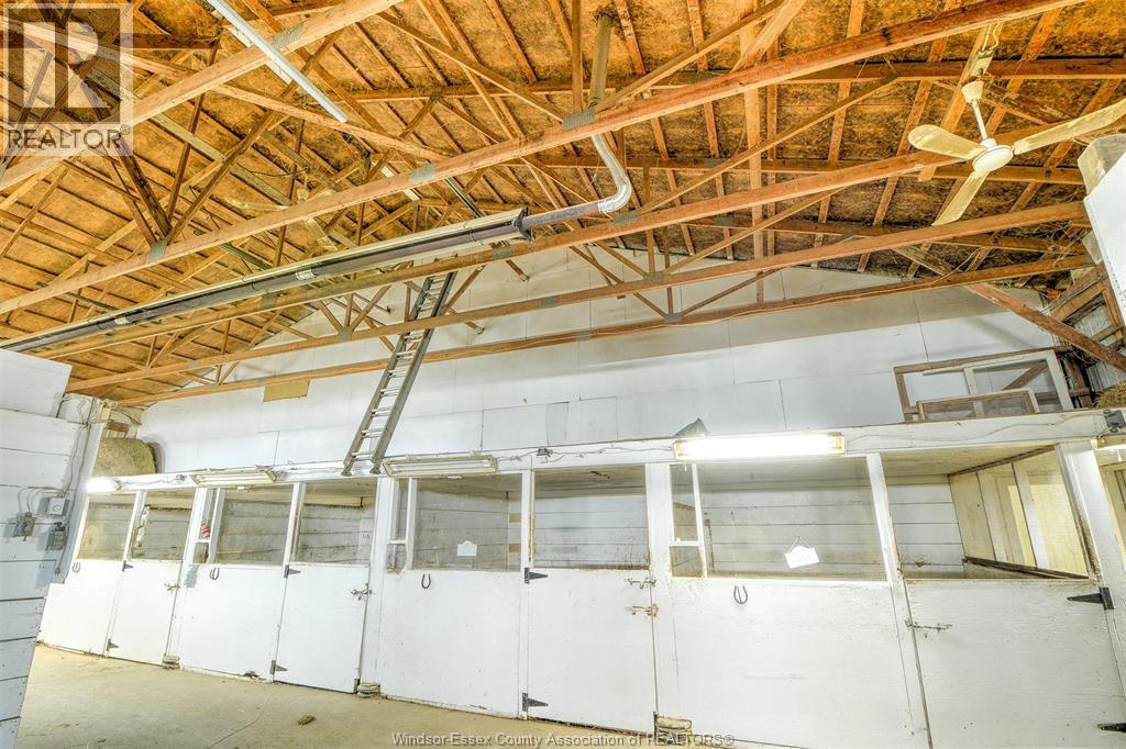 6400 Walker, Tecumseh, Ontario  N0R 1L0 - Photo 29 - 26000580