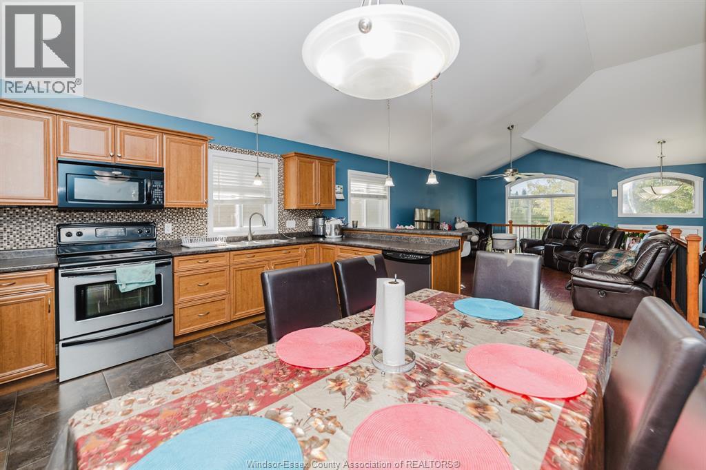 3068 Troup Crescent, Windsor, Ontario  N8R 0A5 - Photo 11 - 26000583