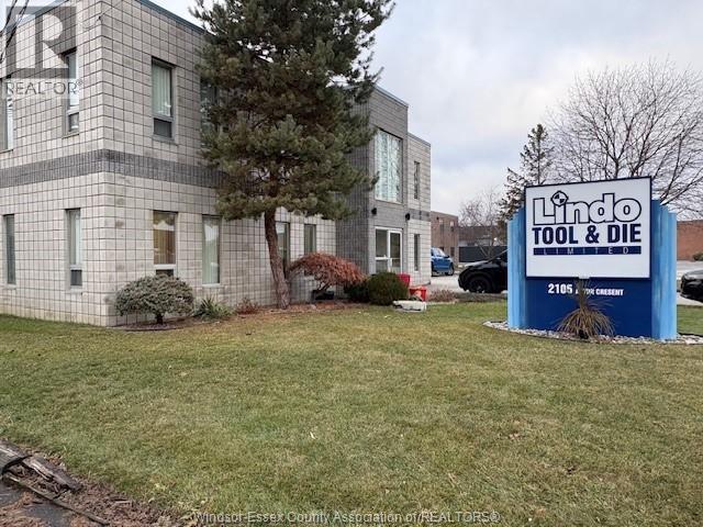 2105 Astor Crescent, Tecumseh, Ontario  N0R 1L0 - Photo 2 - 26000599