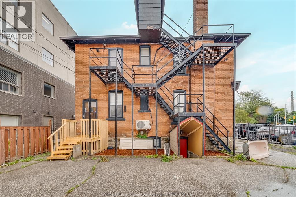 961 Ouellette Avenue Unit# 2, Windsor, Ontario  N9A 4J5 - Photo 4 - 26000602