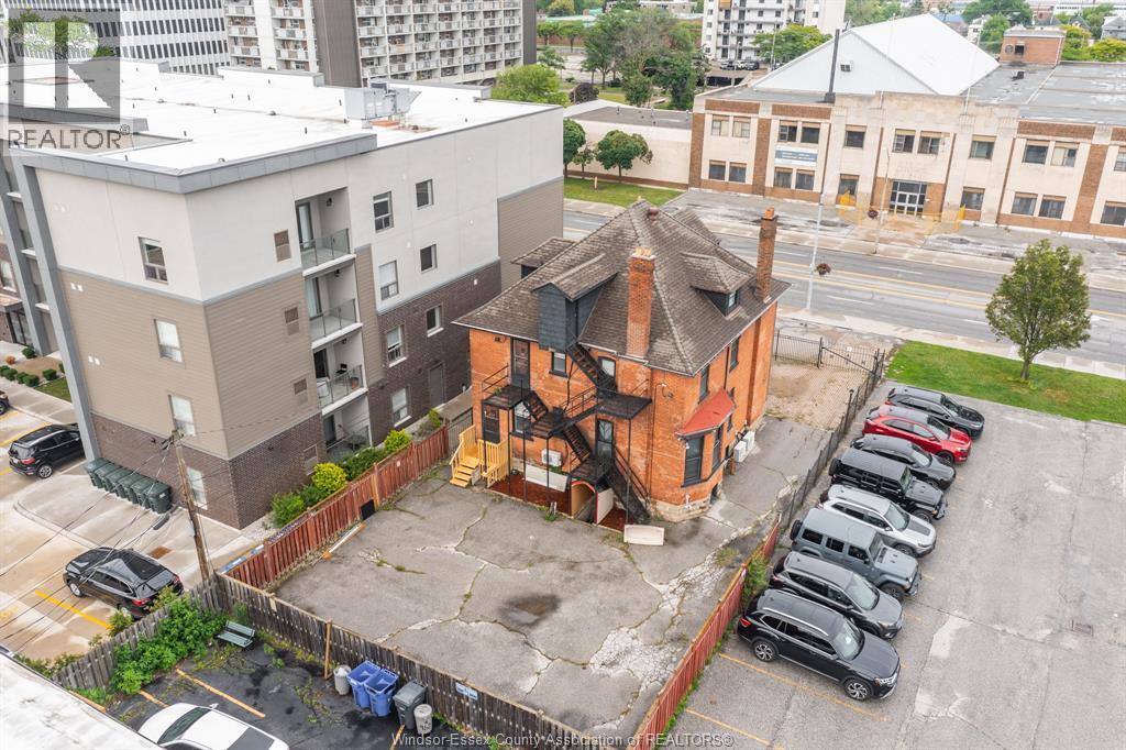 961 Ouellette Avenue Unit# 2, Windsor, Ontario  N9A 4J5 - Photo 43 - 26000602