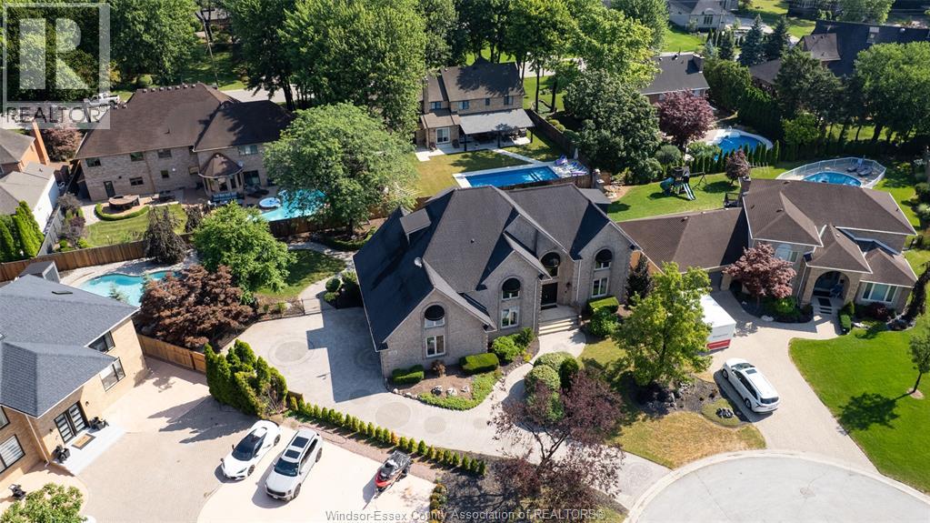 15 Fasan Crescent, Tecumseh, Ontario  N8N 4L1 - Photo 2 - 26000604