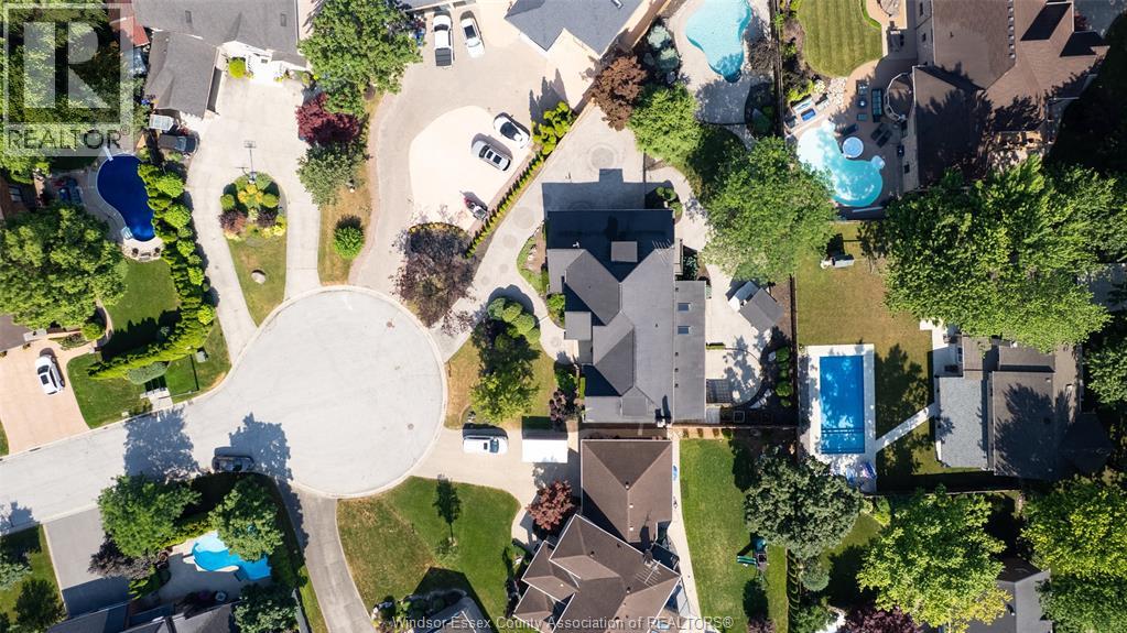 15 Fasan Crescent, Tecumseh, Ontario  N8N 4L1 - Photo 3 - 26000604