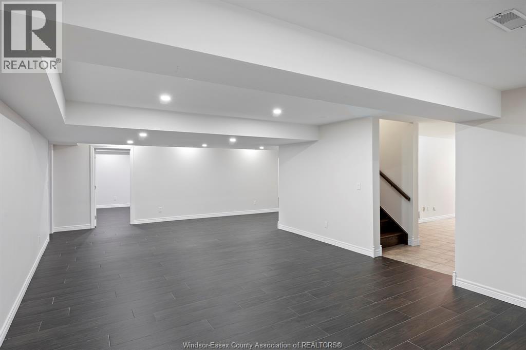 15 Fasan Crescent, Tecumseh, Ontario  N8N 4L1 - Photo 35 - 26000604