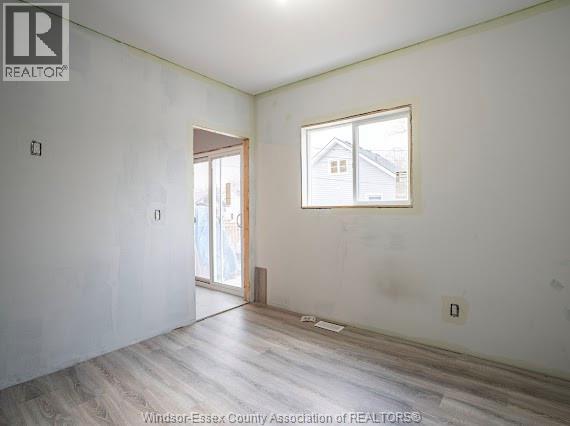 1135 Church, Windsor, Ontario  N9A 4V5 - Photo 11 - 26000608