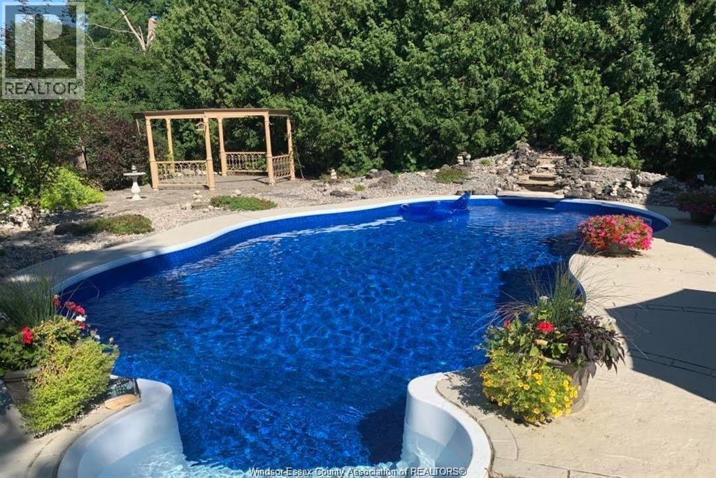 222 Donalda Court, Tecumseh, Ontario  N8N 3K2 - Photo 3 - 26000766