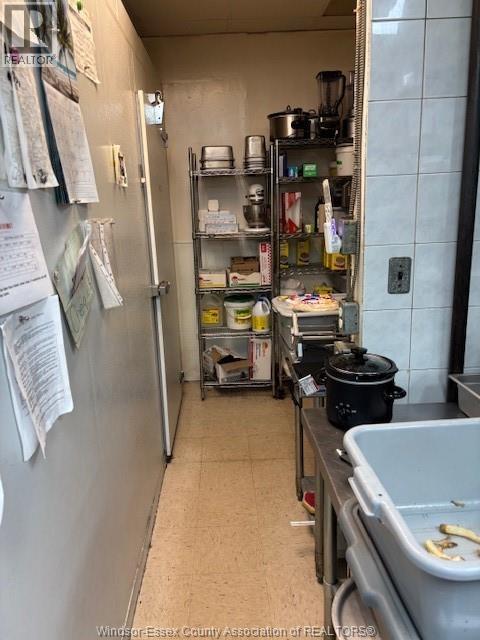 989 Front Road, Lasalle, Ontario  N9J 2A5 - Photo 7 - 26000821