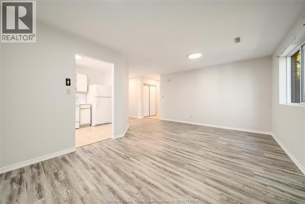 1970 Daytona, Windsor, Ontario  N9B 3V7 - Photo 6 - 26000879