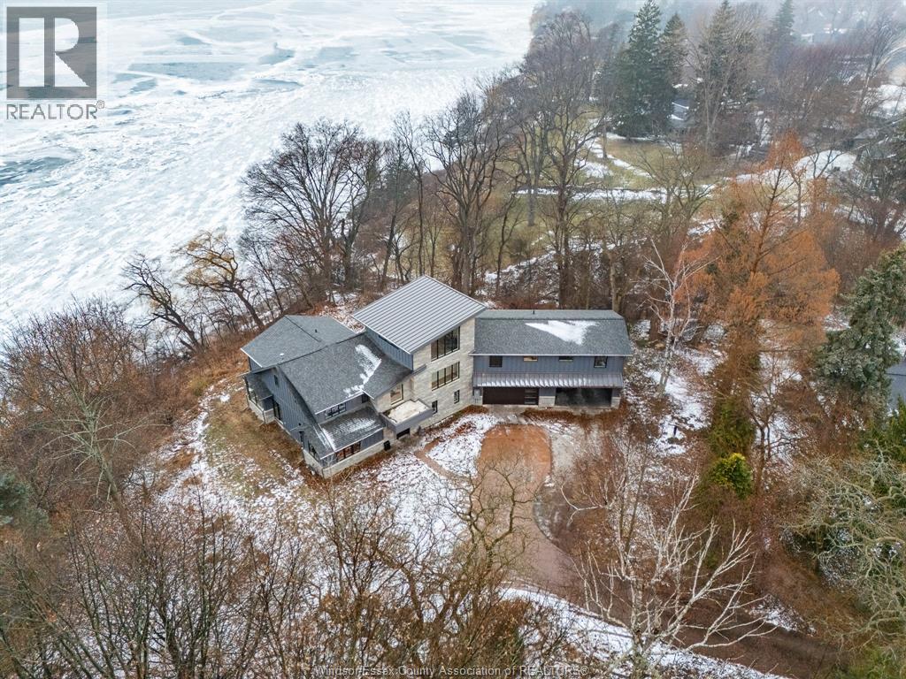 965 BRIARWOOD CRESCENT, Kingsville, Ontario