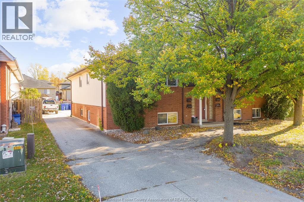 1970 Daytona, Windsor, Ontario  N9B 3V7 - Photo 3 - 26000928