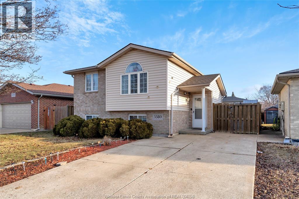 3580 KLONDIKE AVENUE, Windsor, Ontario