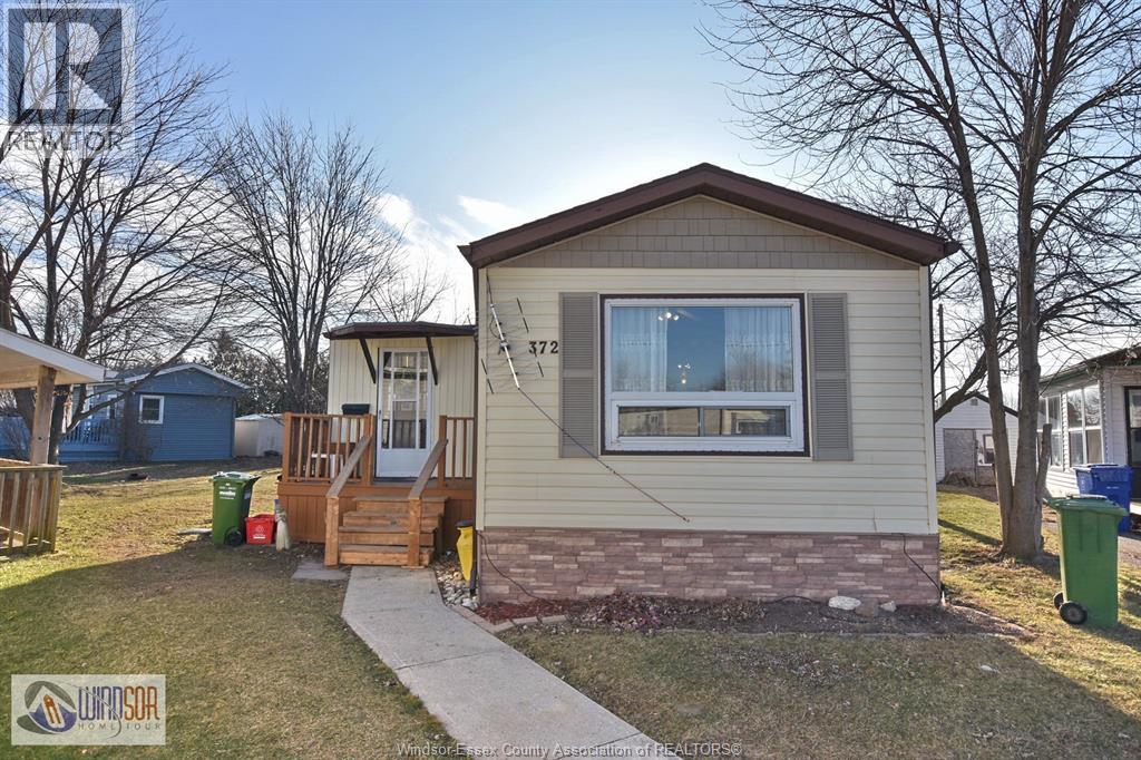 372 Regent Court, Essex, Ontario  N8M 2Z2 - Photo 3 - 26000955