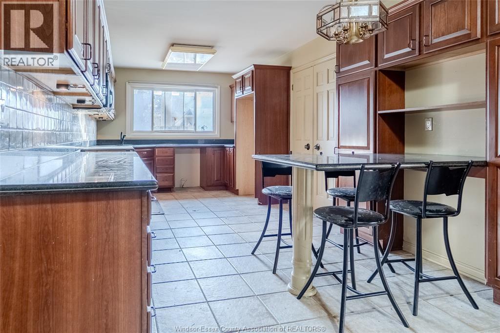 3785 Wilcox Avenue, Windsor, Ontario  N9E 3L1 - Photo 8 - 26000882