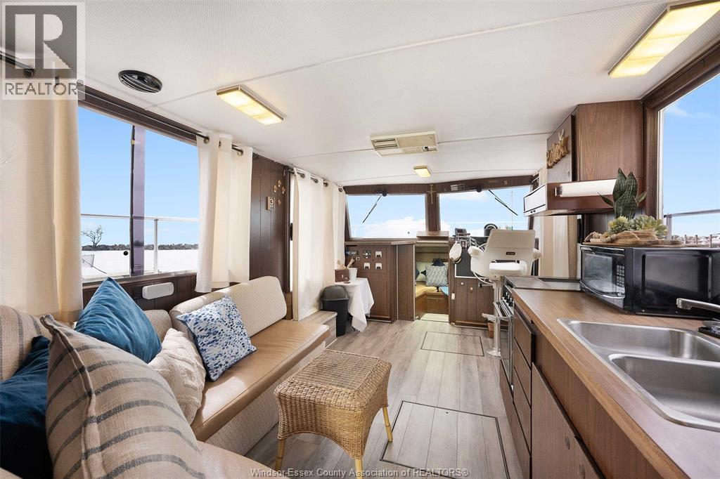 100 Jackson Street, Colchester, Ontario  N0R 1G0 - Photo 12 - 26000981