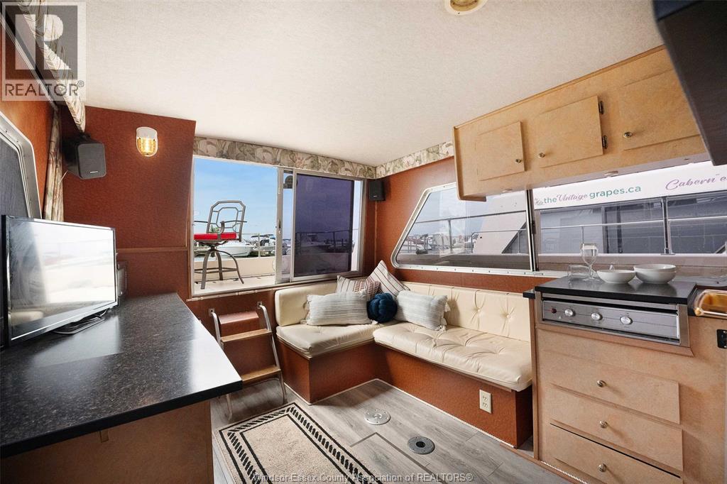 100 Jackson Street, Colchester, Ontario  N0R 1G0 - Photo 25 - 26000981