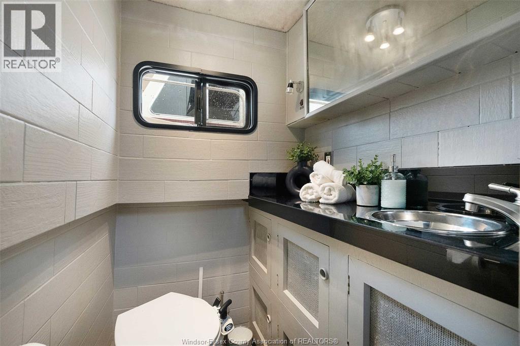 100 Jackson Street, Colchester, Ontario  N0R 1G0 - Photo 40 - 26000981