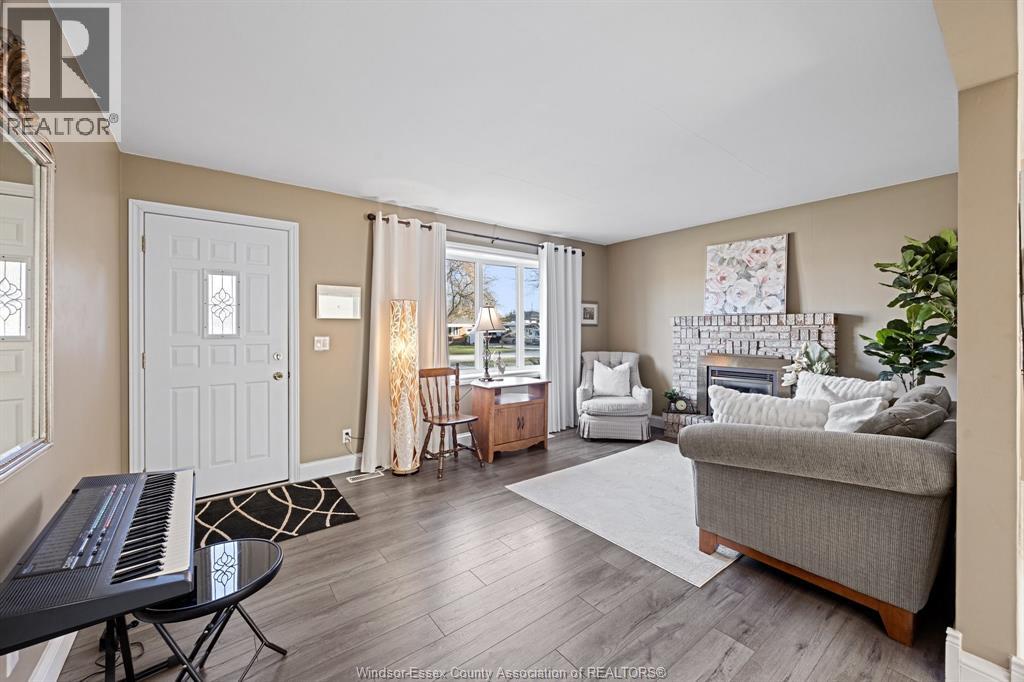 291 Elm, Stoney Point, Ontario  N0R 1N0 - Photo 4 - 26000949