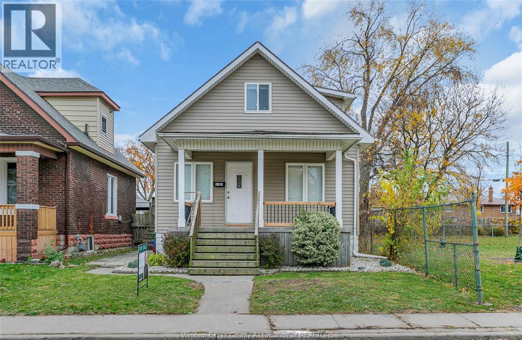 1107 UNIVERSITY AVENUE East, Windsor, Ontario