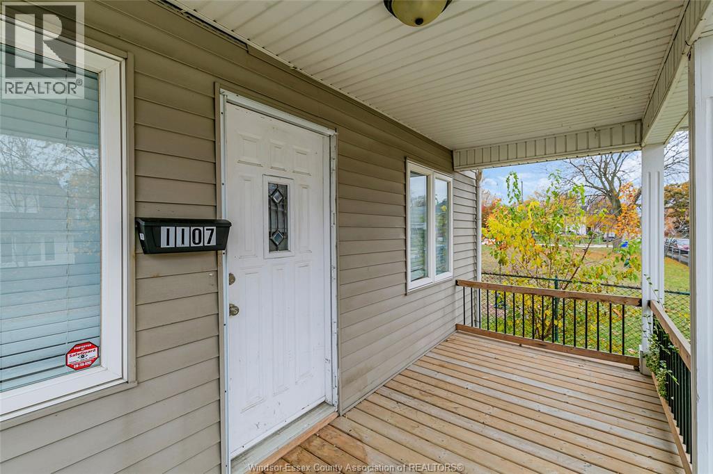 1107 University Avenue East, Windsor, Ontario  N9A 3A5 - Photo 2 - 26000998