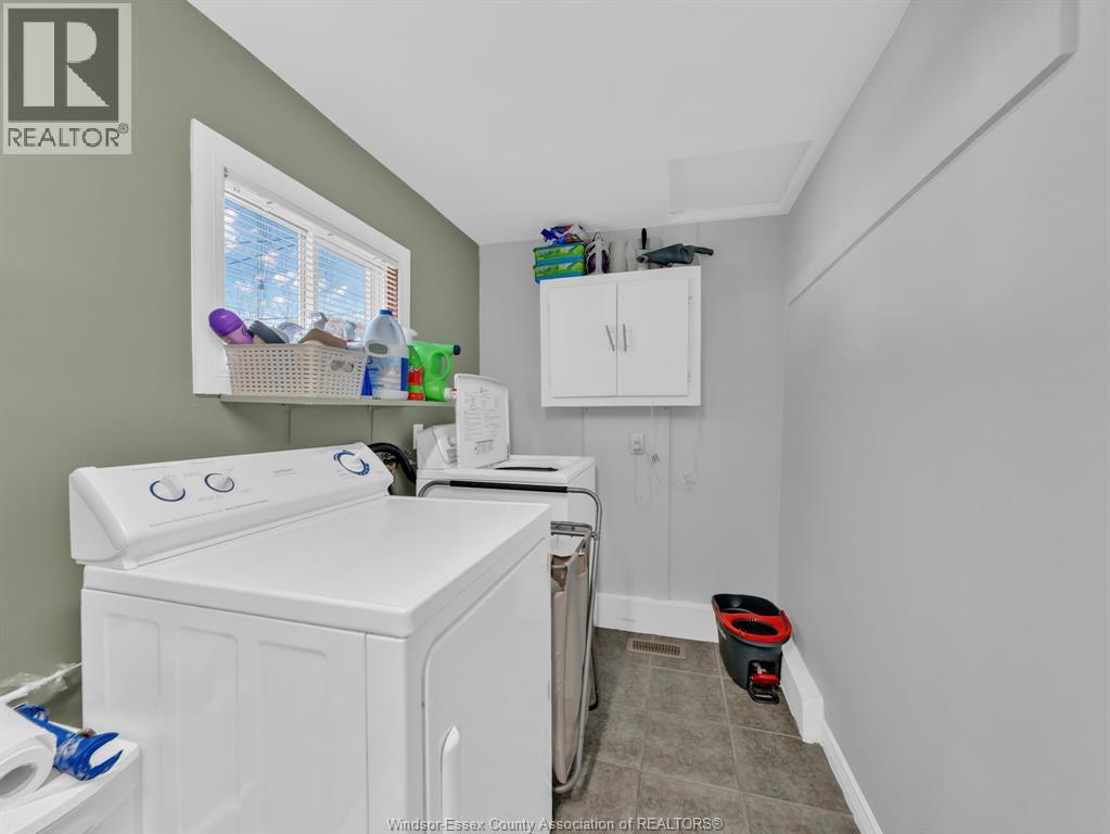 8060 Handy, Windsor, Ontario  N8S 1B5 - Photo 12 - 26000997