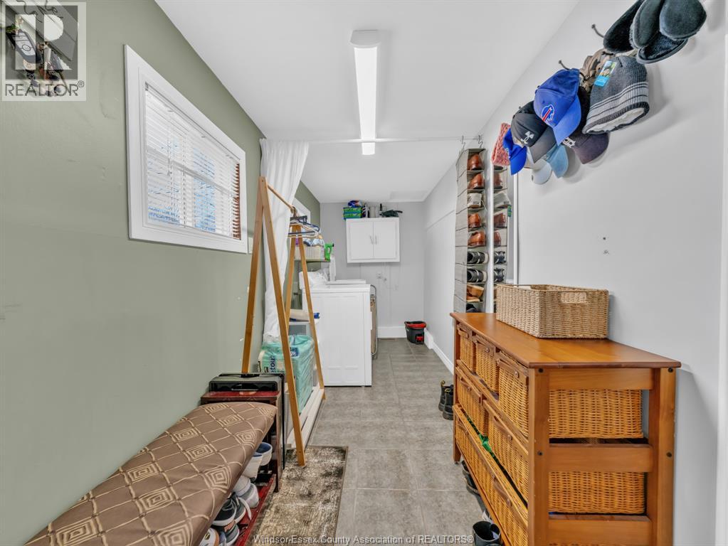 8060 Handy, Windsor, Ontario  N8S 1B5 - Photo 13 - 26000997