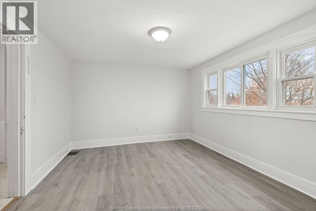 1060 Lawrence Road, Windsor, Ontario  N8Y 3Z8 - Photo 12 - 26000999