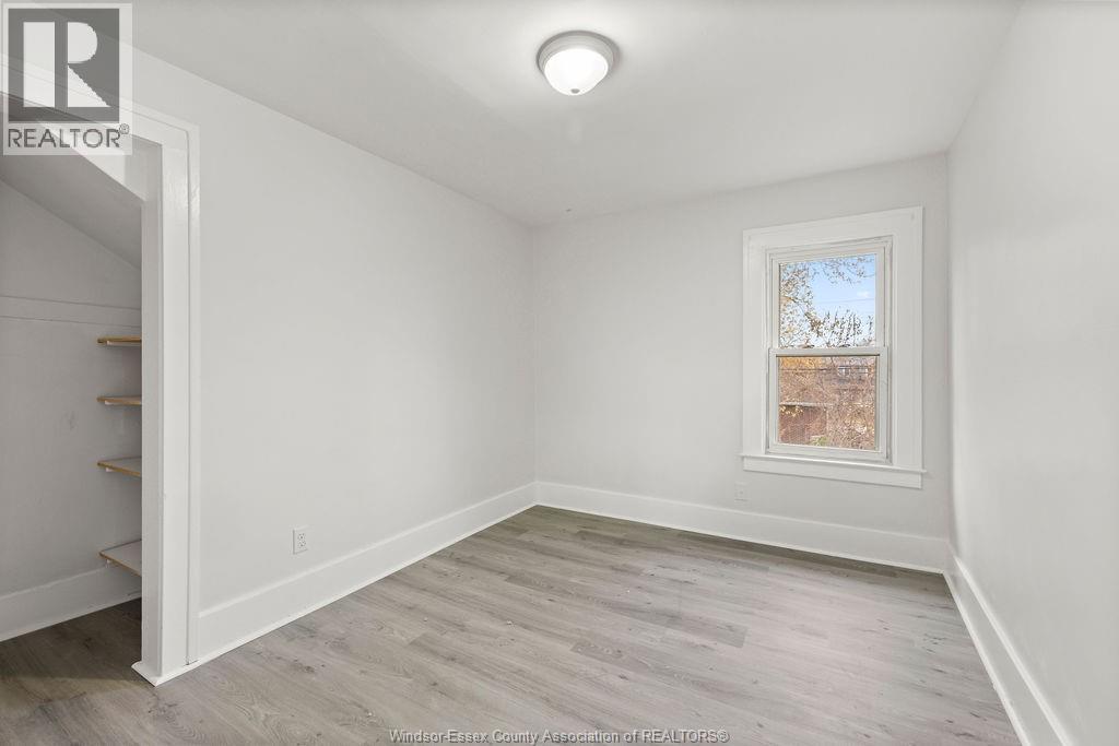 1060 Lawrence Road, Windsor, Ontario  N8Y 3Z8 - Photo 9 - 26000999