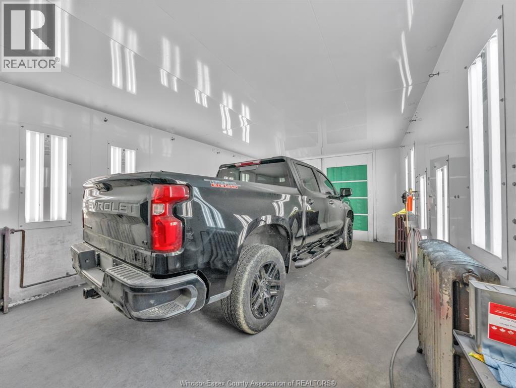 465 Front Road North, Amherstburg, Ontario  N9V 2V5 - Photo 18 - 26001010