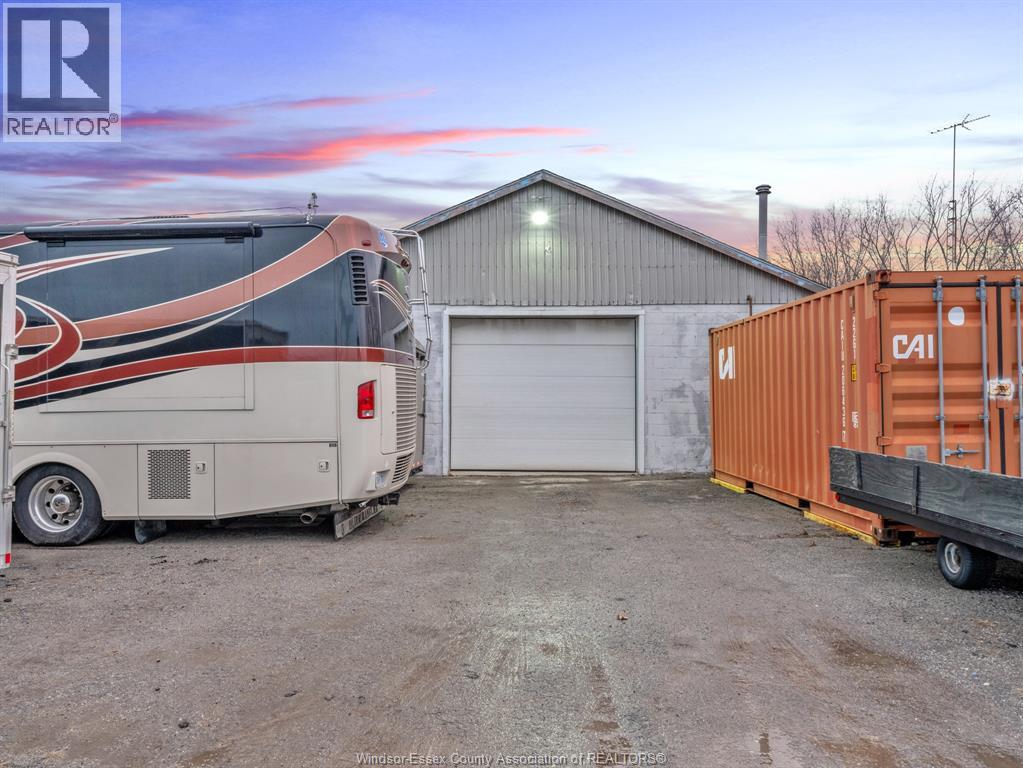 465 Front Road North, Amherstburg, Ontario  N9V 2V5 - Photo 35 - 26001010