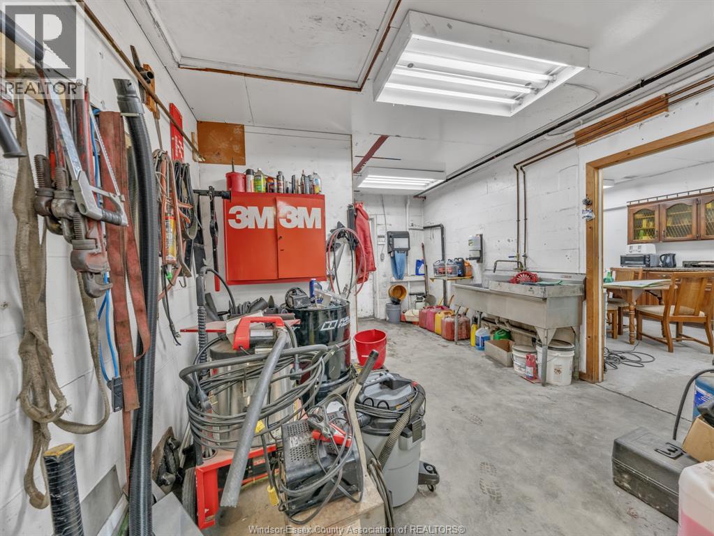 465 Front Road North, Amherstburg, Ontario  N9V 2V5 - Photo 5 - 26001010