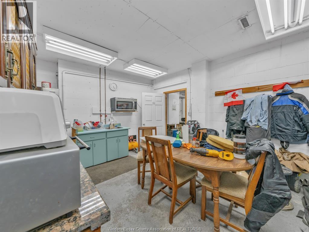 465 Front Road North, Amherstburg, Ontario  N9V 2V5 - Photo 7 - 26001010
