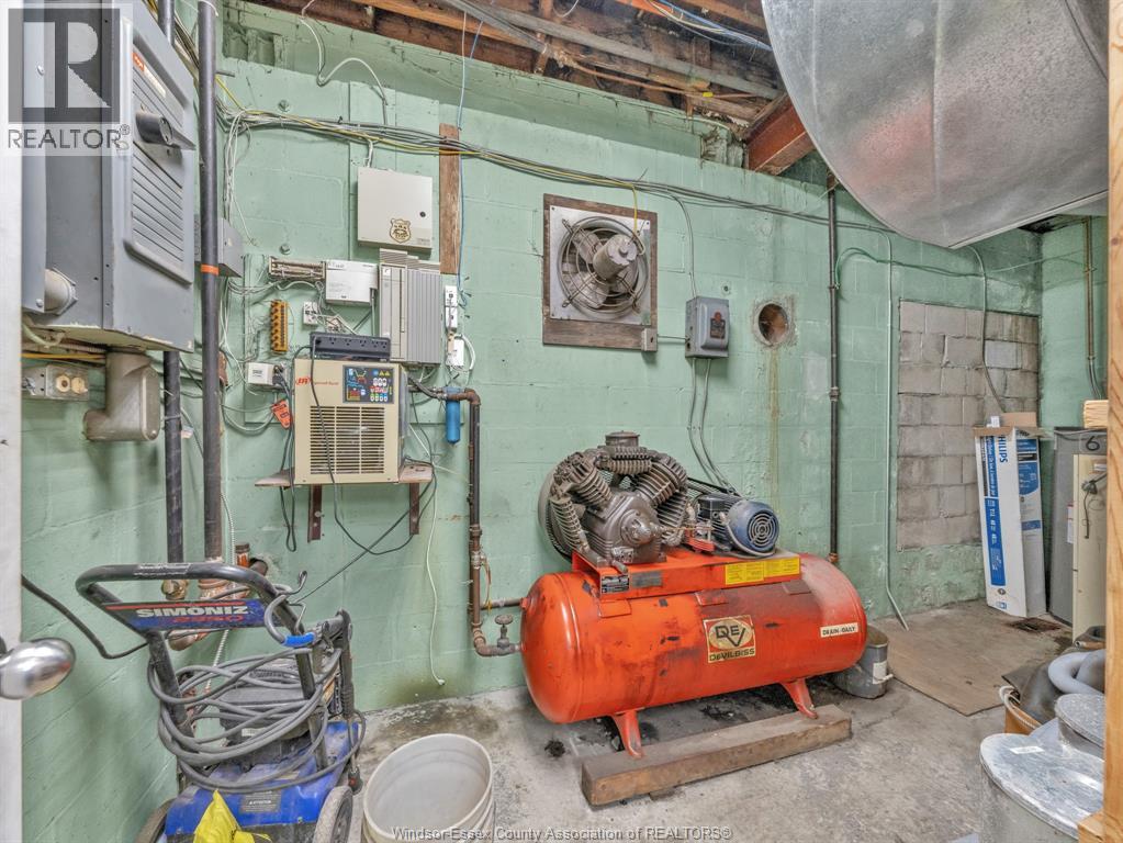 465 Front Road North, Amherstburg, Ontario  N9V 2V5 - Photo 8 - 26001010