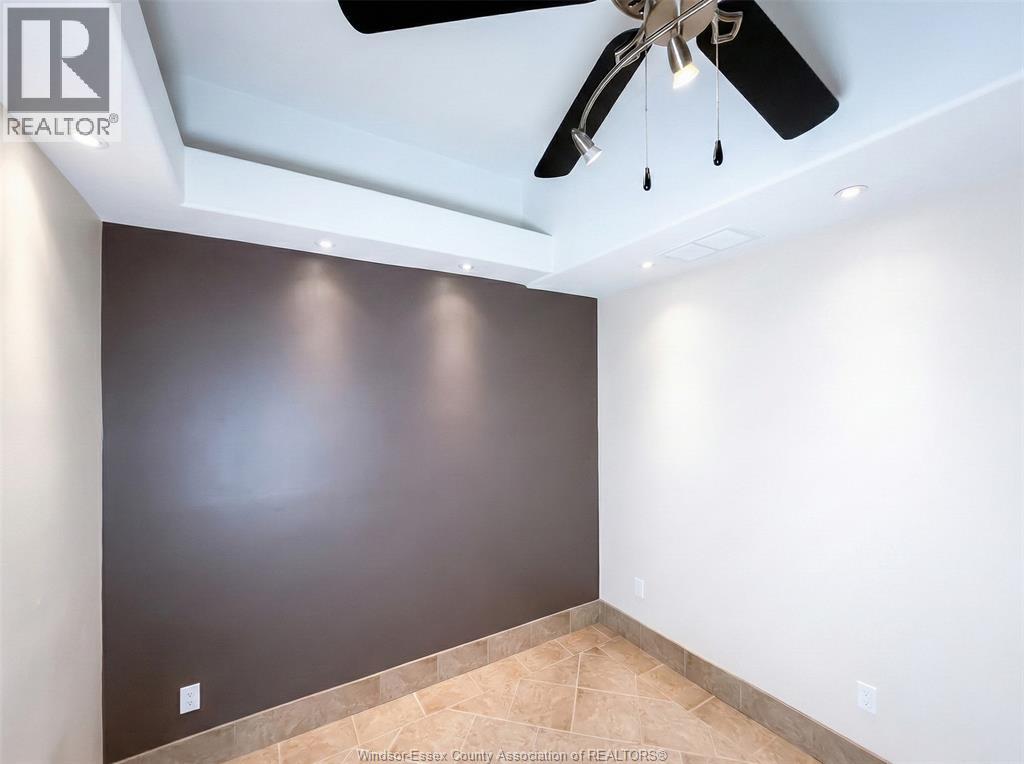 12127 Tecumseh Road East, Tecumseh, Ontario  N8N 1M2 - Photo 5 - 26001018