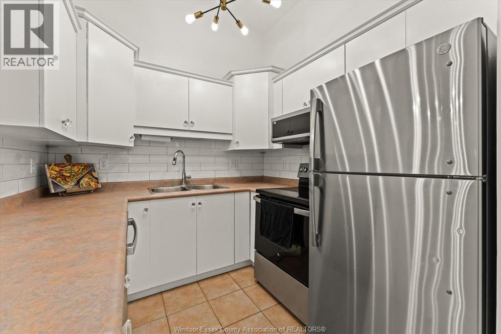 3772 Prairie Court, Windsor, Ontario  N9G 2X3 - Photo 8 - 26001047