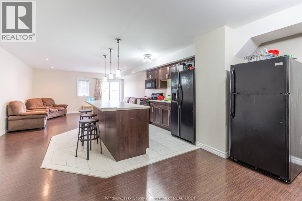 700 Bridge Avenue Unit# Per Room, Windsor, Ontario  N9B 2M6 - Photo 5 - 26001131